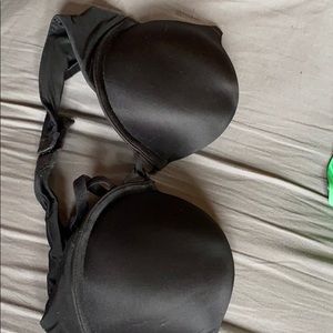 Victoria’s Secret bombshell